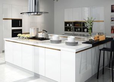 White Gloss Kitchen Cabinet